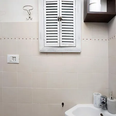 Hemingway's Shelter Nyaraló *